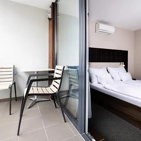 Port Etterem&panzio Balatonmáriafürdő