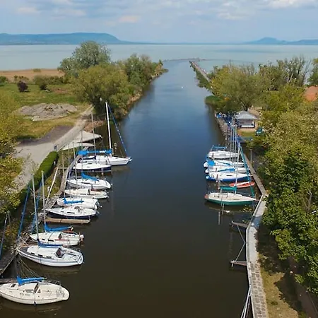 Port Etterem&panzio Отель типа 