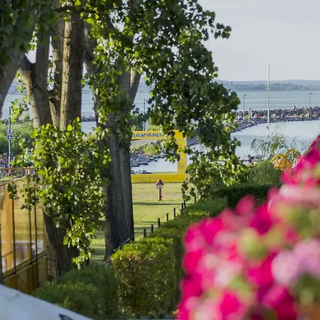 Port Etterem&panzio 4* Balatonmáriafürdő